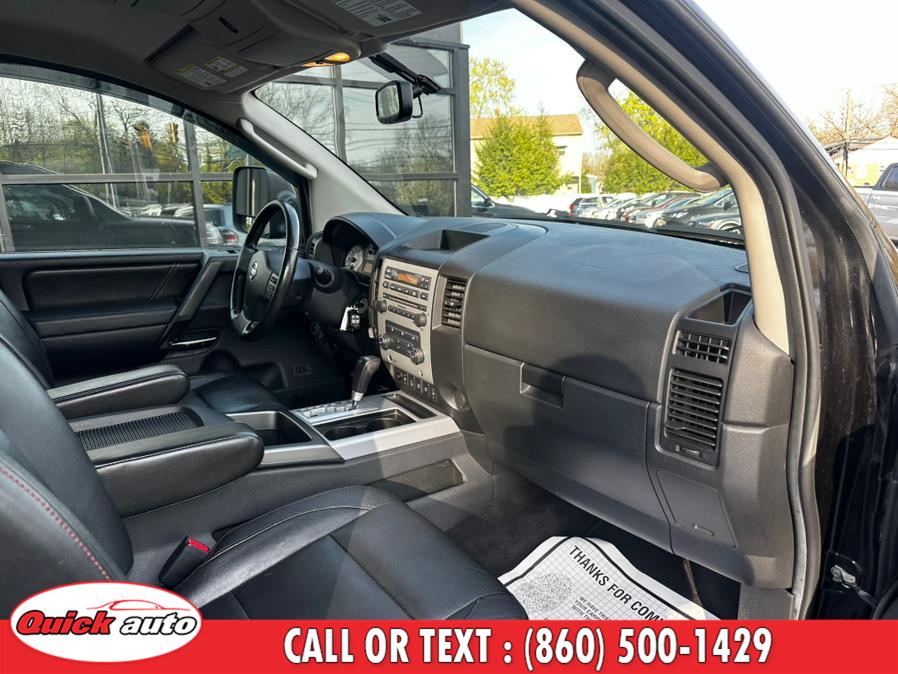 2011 Nissan Titan SV photo
