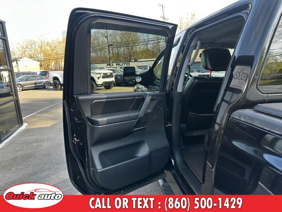 2011 Nissan Titan SV photo