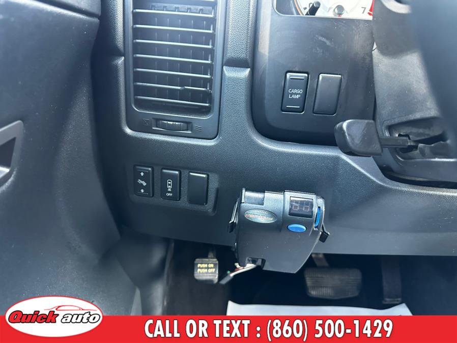 2011 Nissan Titan SV photo
