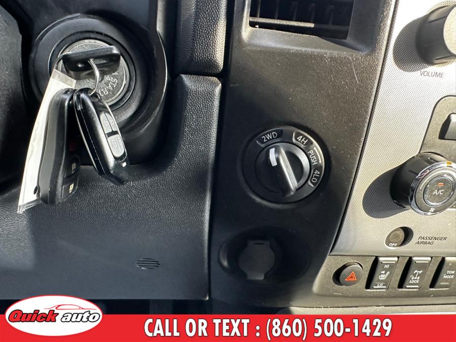 2011 Nissan Titan SV photo