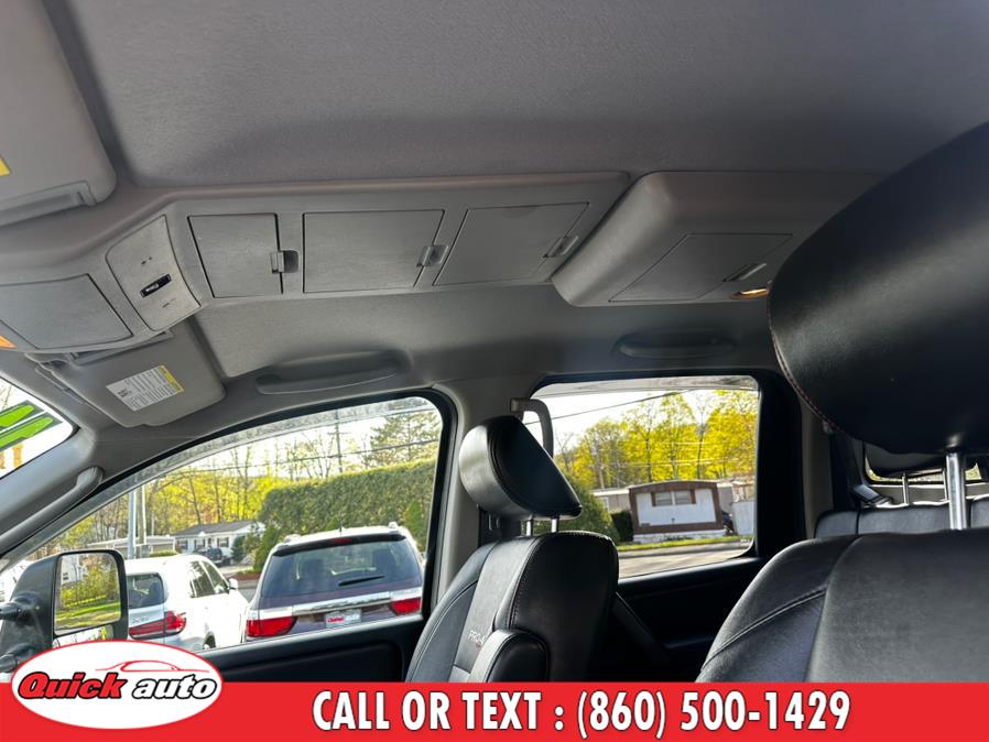 2011 Nissan Titan SV photo