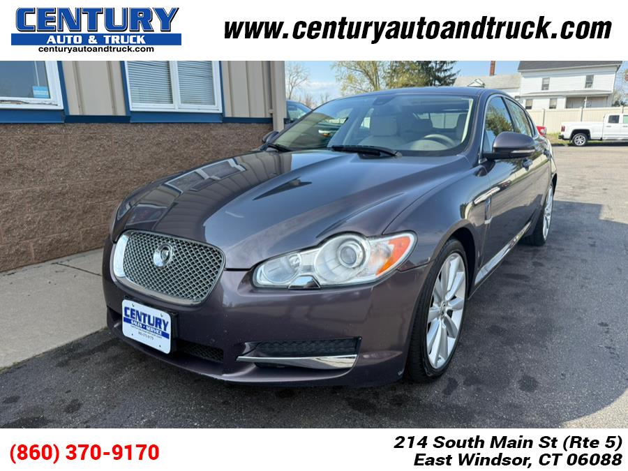 2010 Jaguar XF Premium Luxury photo
