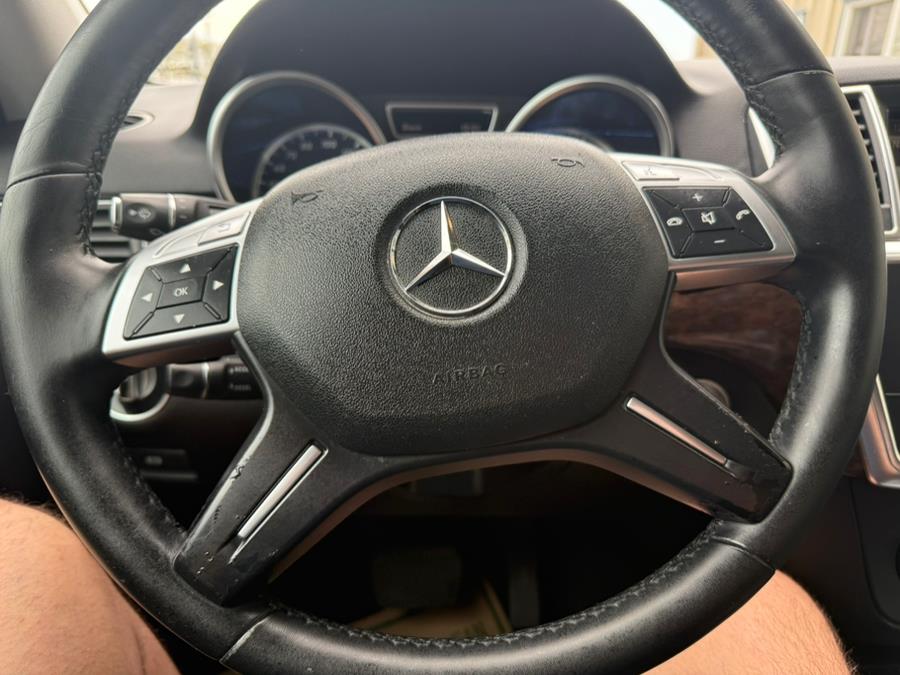 2014 Mercedes-Benz M-Class ML350 4MATIC photo