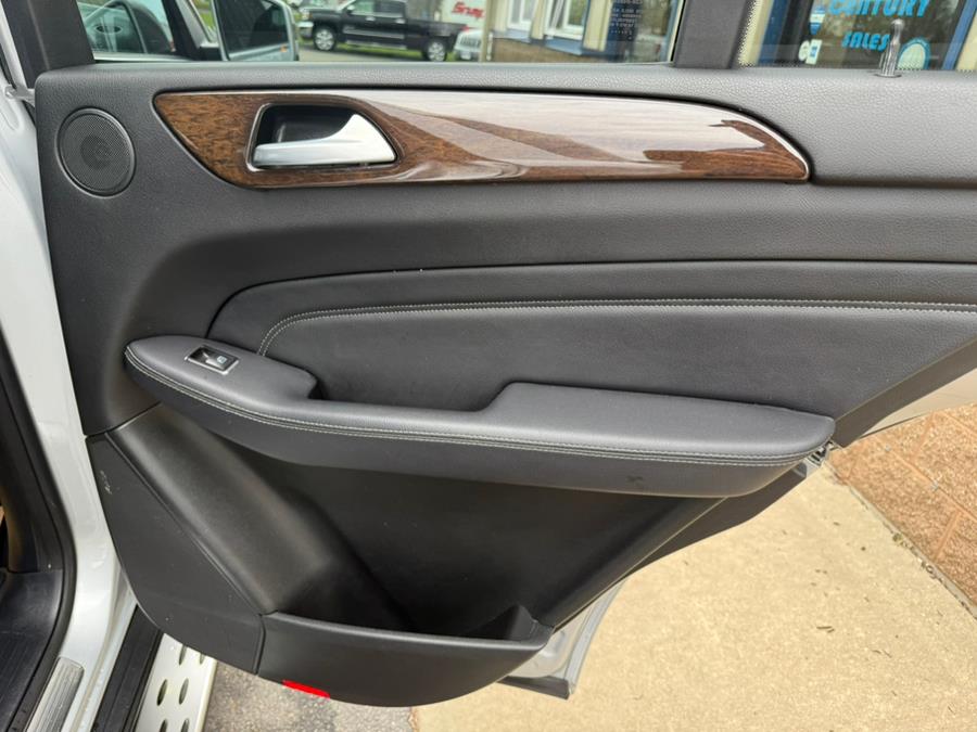 2014 Mercedes-Benz M-Class ML350 4MATIC photo