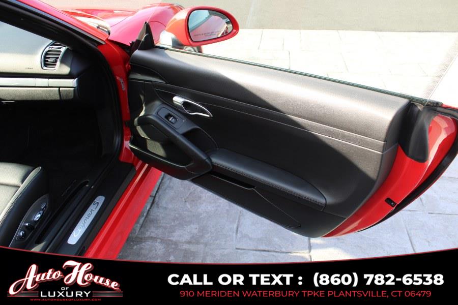 2014 Porsche Cayman S photo