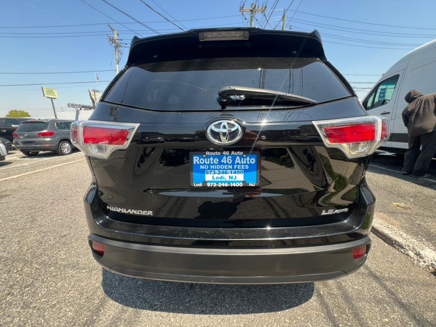 2015 Toyota Highlander AWD 4dr V6 LE (Natl) photo
