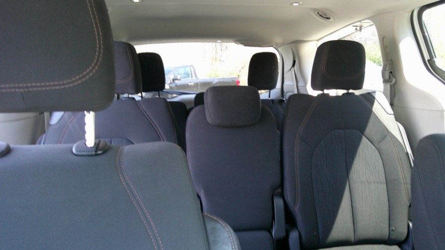 2018 Chrysler Pacifica Touring Plus FWD photo