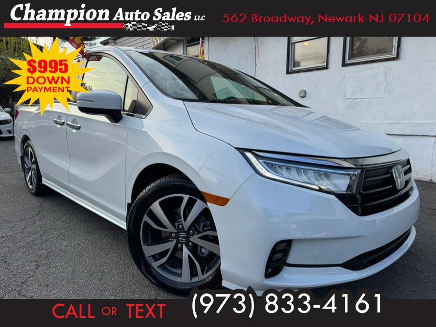 2023 Honda Odyssey Touring Auto photo