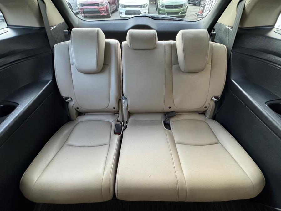 2023 Honda Odyssey Touring Auto photo