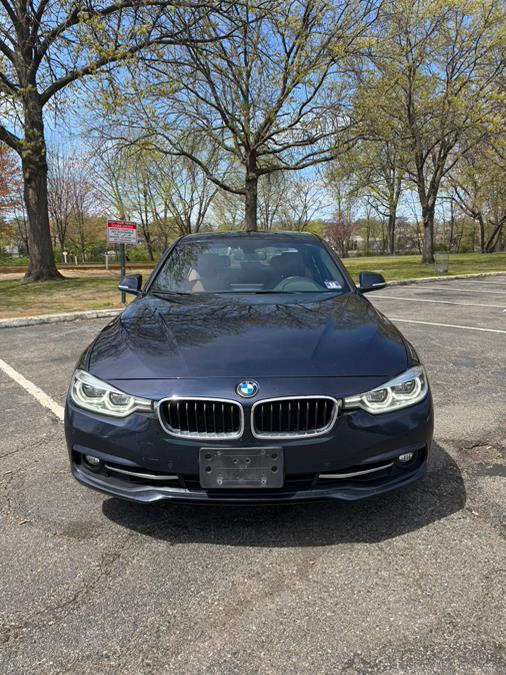 2017 BMW 3-Series 330i xDrive Sedan photo