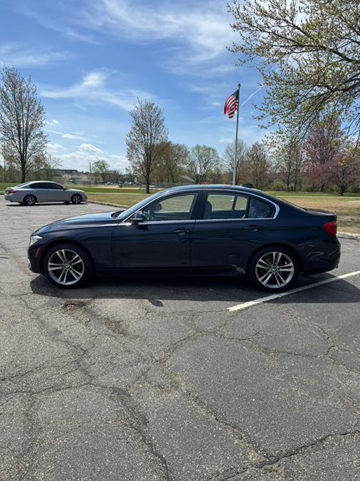 2017 BMW 3-Series 330i xDrive Sedan photo