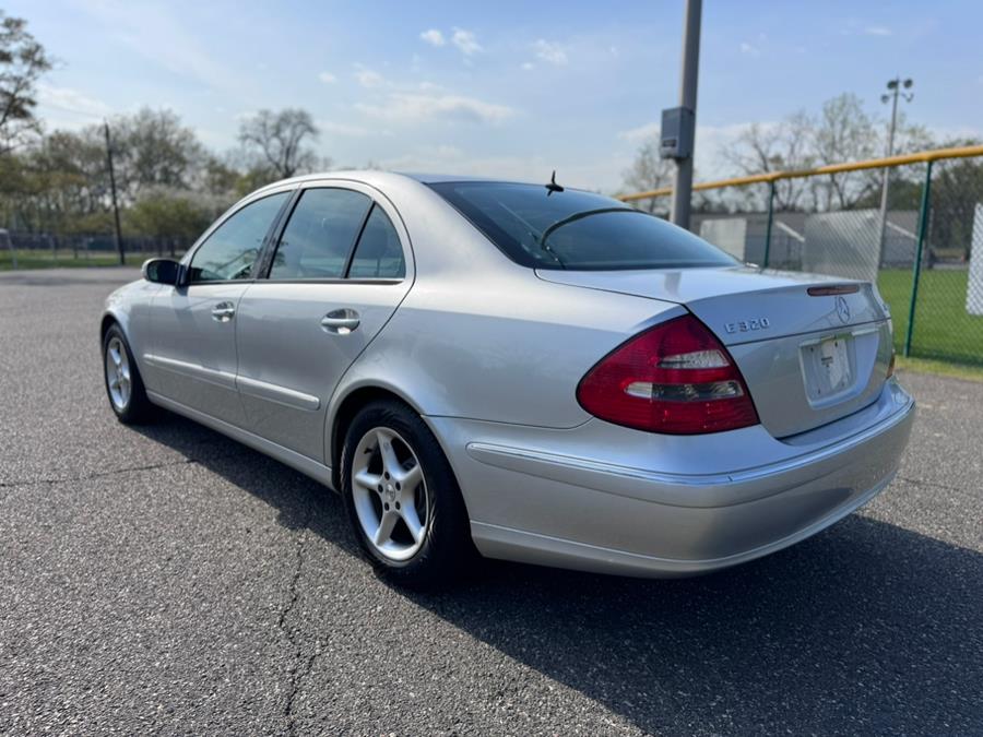 2006 Mercedes-Benz E-Class E320 photo