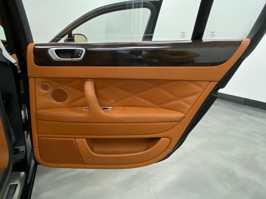 2009 Bentley MDX photo