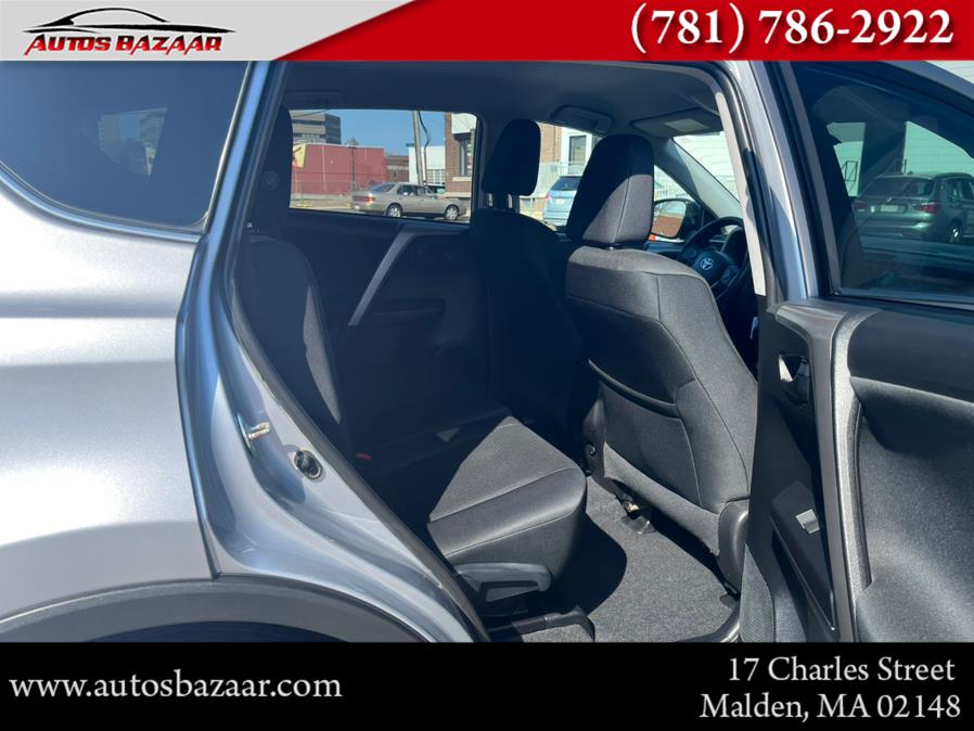 2016 Toyota RAV4 AWD 4dr LE (Natl) photo