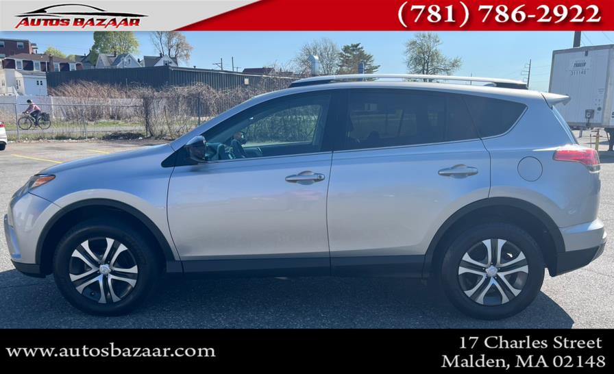 2016 Toyota RAV4 AWD 4dr LE (Natl) photo