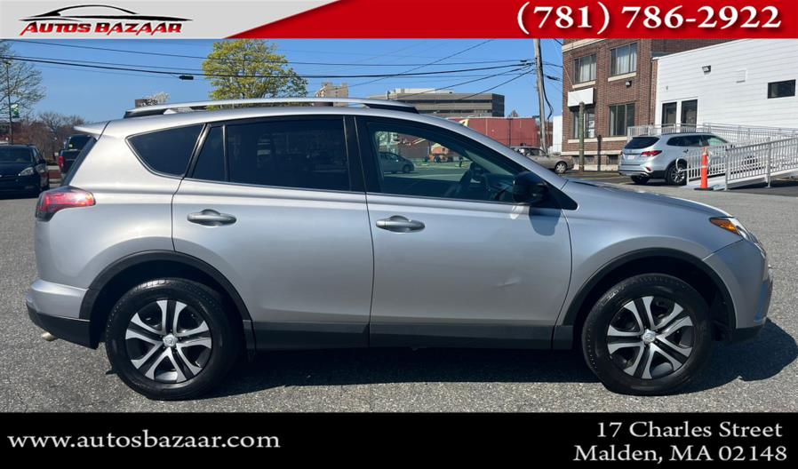 2016 Toyota RAV4 AWD 4dr LE (Natl) photo