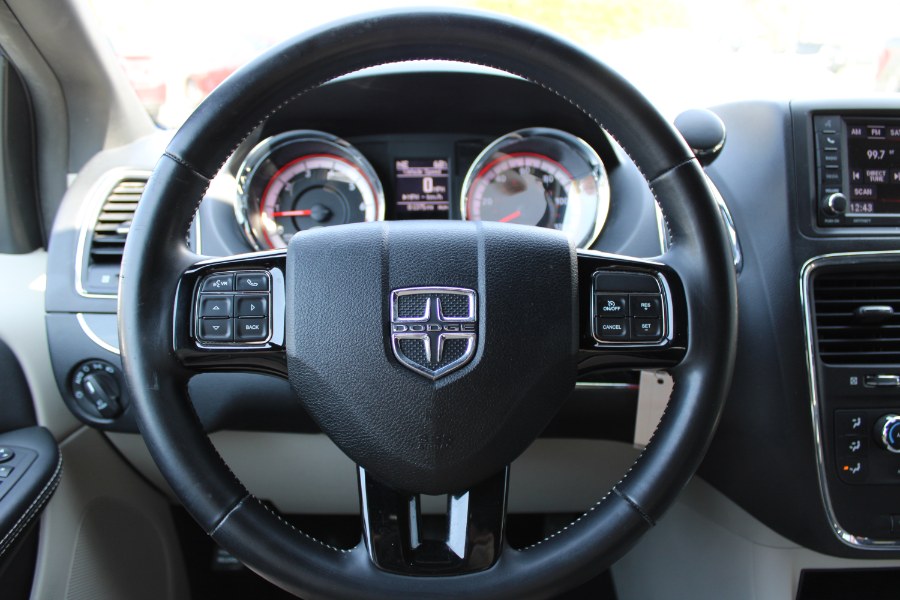 2019 Dodge Grand Caravan SXT Wagon photo