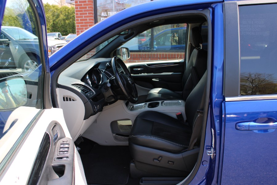 2019 Dodge Grand Caravan SXT Wagon photo