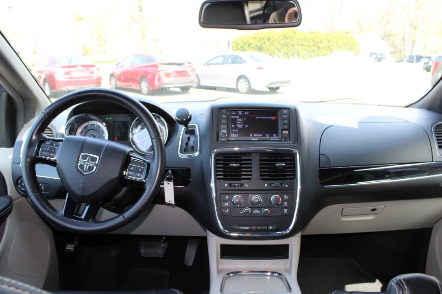 2019 Dodge Grand Caravan SXT Wagon photo