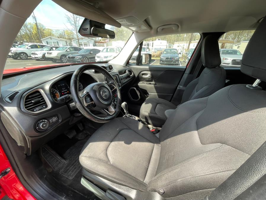 2017 Jeep Renegade Latitude 4x4 photo