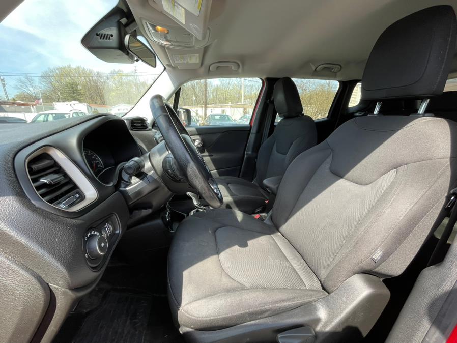 2017 Jeep Renegade Latitude 4x4 photo
