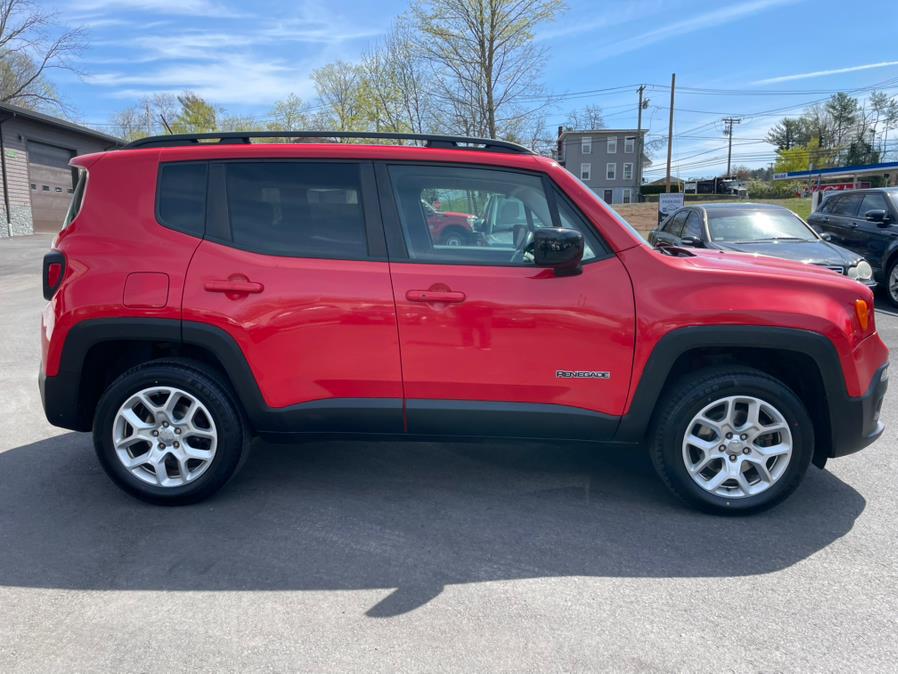 2017 Jeep Renegade Latitude 4x4 photo