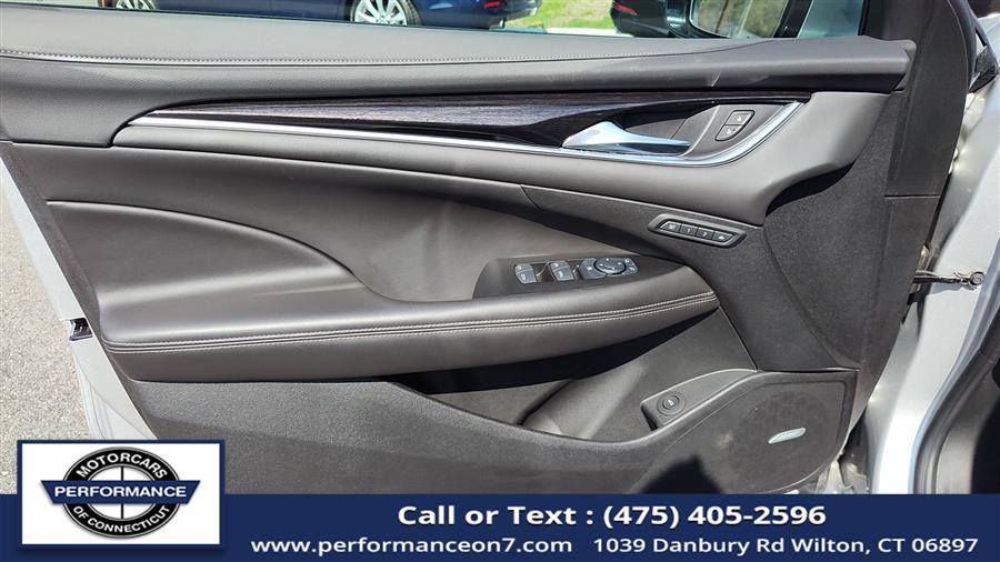 2017 Buick LaCrosse 4dr Sdn Essence FWD photo