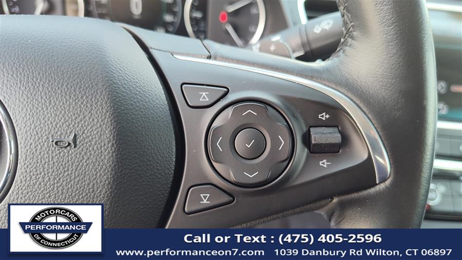 2017 Buick LaCrosse 4dr Sdn Essence FWD photo
