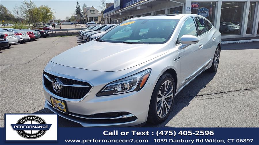 2017 Buick LaCrosse 4dr Sdn Essence FWD photo