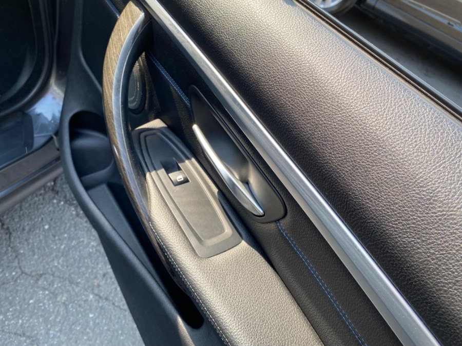 2017 BMW 4 Series 430i xDrive Convertible SULEV photo