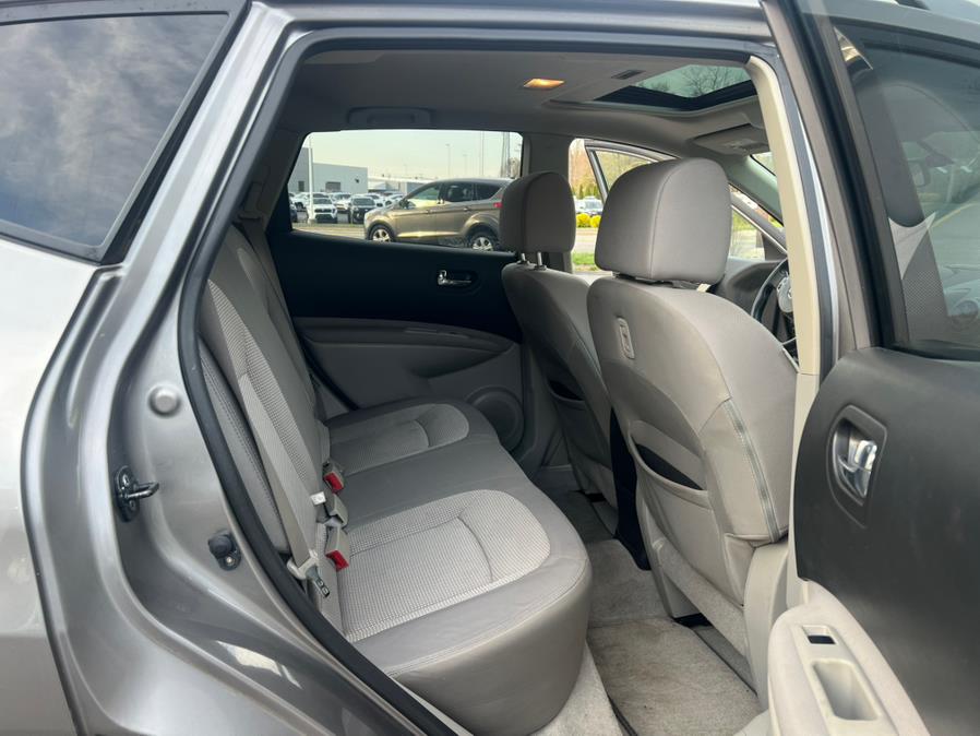 2012 Nissan Rogue S photo