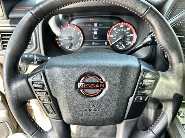 2023 Nissan Titan PRO-4X photo