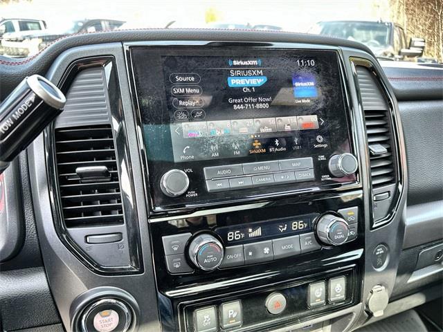 2023 Nissan Titan PRO-4X photo