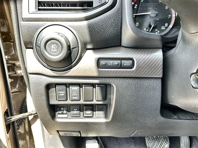 2023 Nissan Titan PRO-4X photo