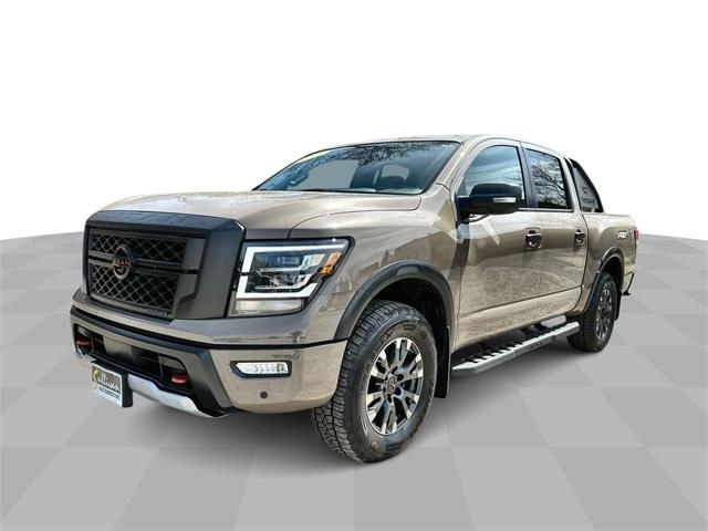 2023 Nissan Titan PRO-4X photo