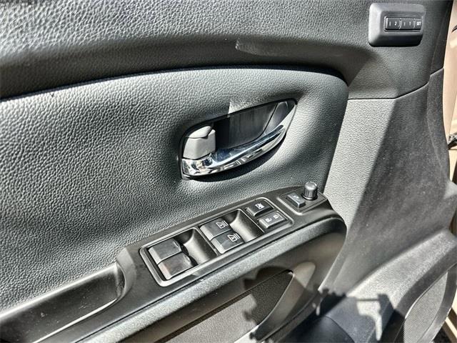 2023 Nissan Titan PRO-4X photo