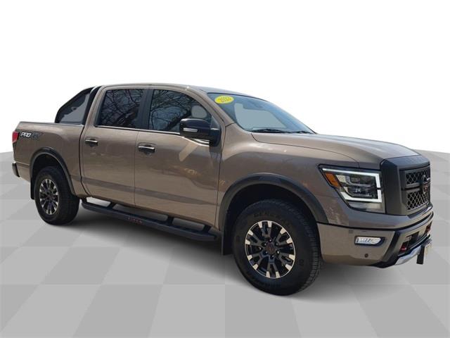 2023 Nissan Titan PRO-4X photo