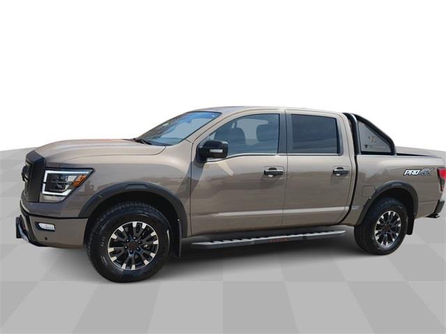 2023 Nissan Titan PRO-4X photo