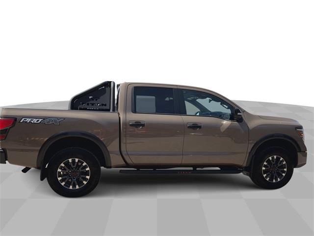 2023 Nissan Titan PRO-4X photo