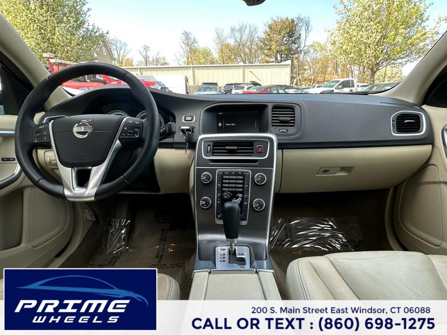 2012 Volvo S60 T5 photo