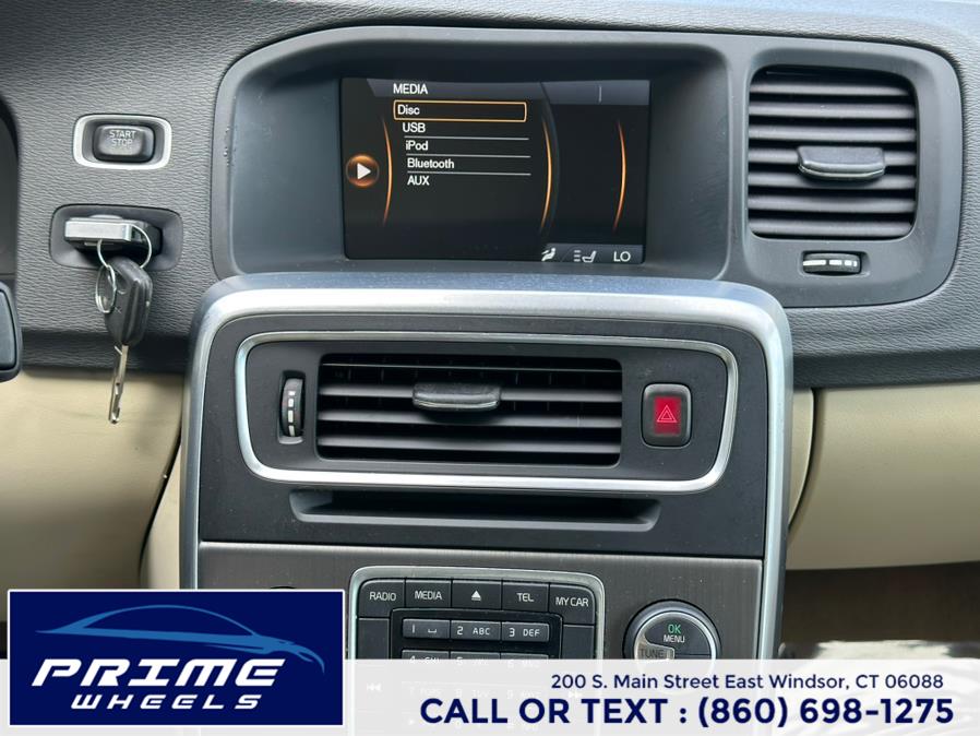 2012 Volvo S60 T5 photo