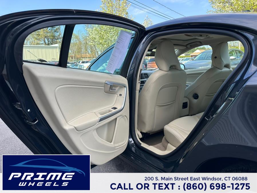 2012 Volvo S60 T5 photo
