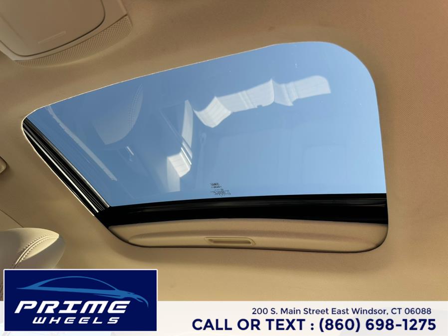 2013 Lincoln MKZ photo