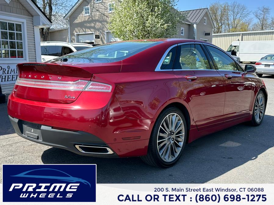 2013 Lincoln MKZ photo