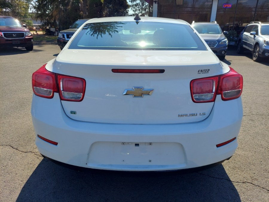 2015 Chevrolet Malibu 4dr Sdn LS w/1LS photo