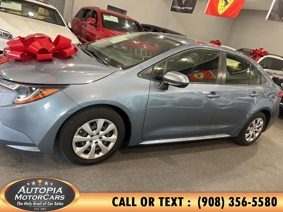 2021 Toyota Corolla LE photo