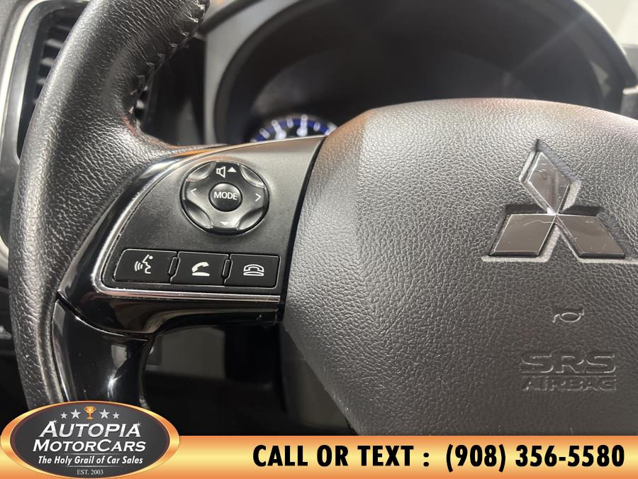 2020 Subaru Outlander ES photo