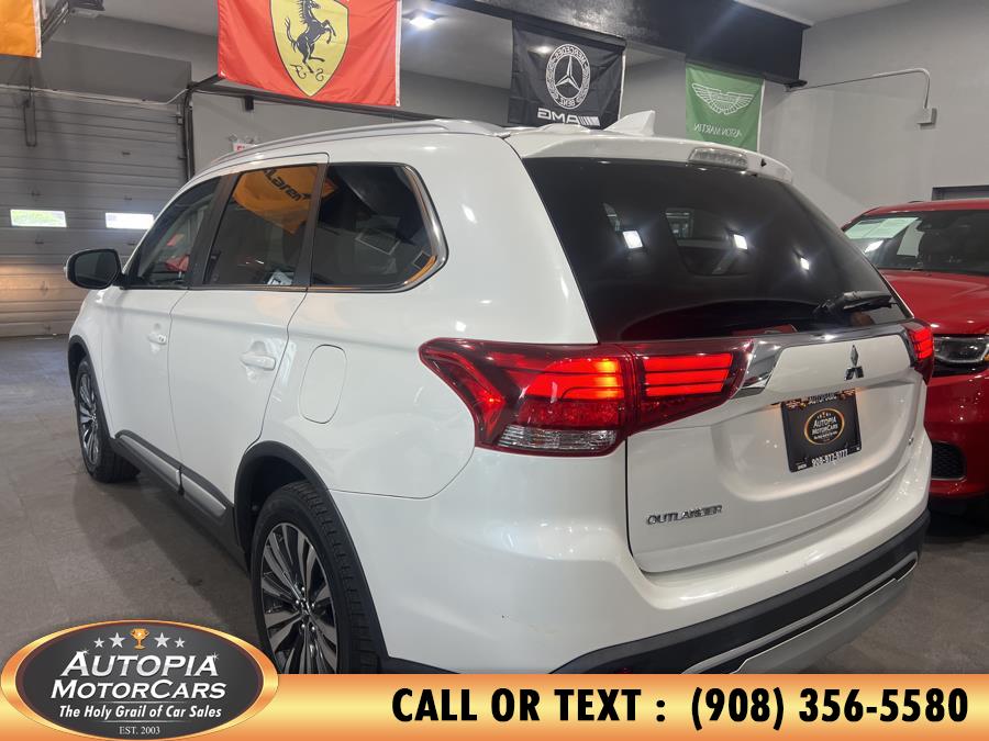 2020 Subaru Outlander ES photo