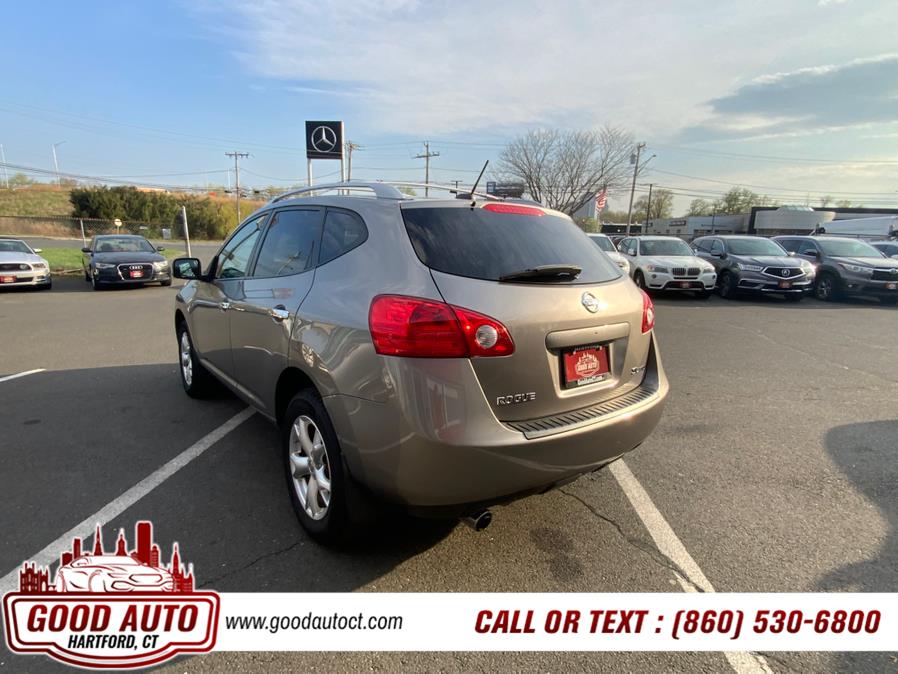 2010 Nissan Rogue S photo