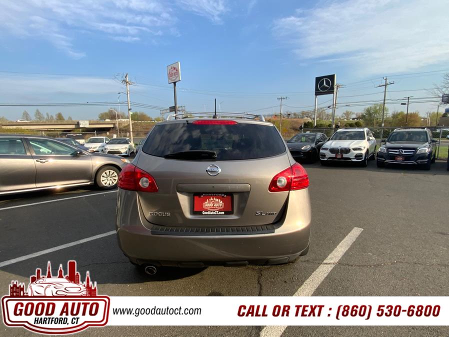 2010 Nissan Rogue S photo